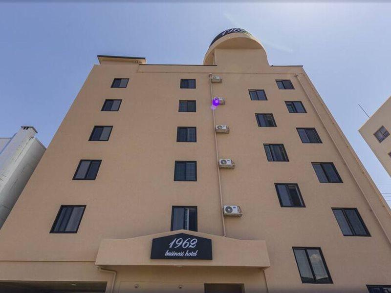 H Avenue Chuncheon Hotel Exterior foto