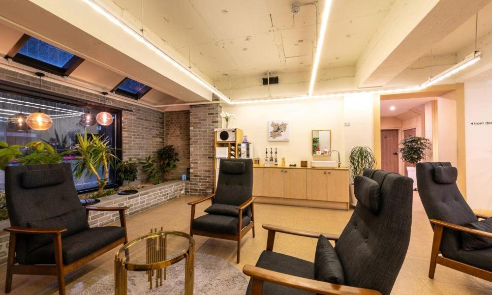 H Avenue Chuncheon Hotel Exterior foto